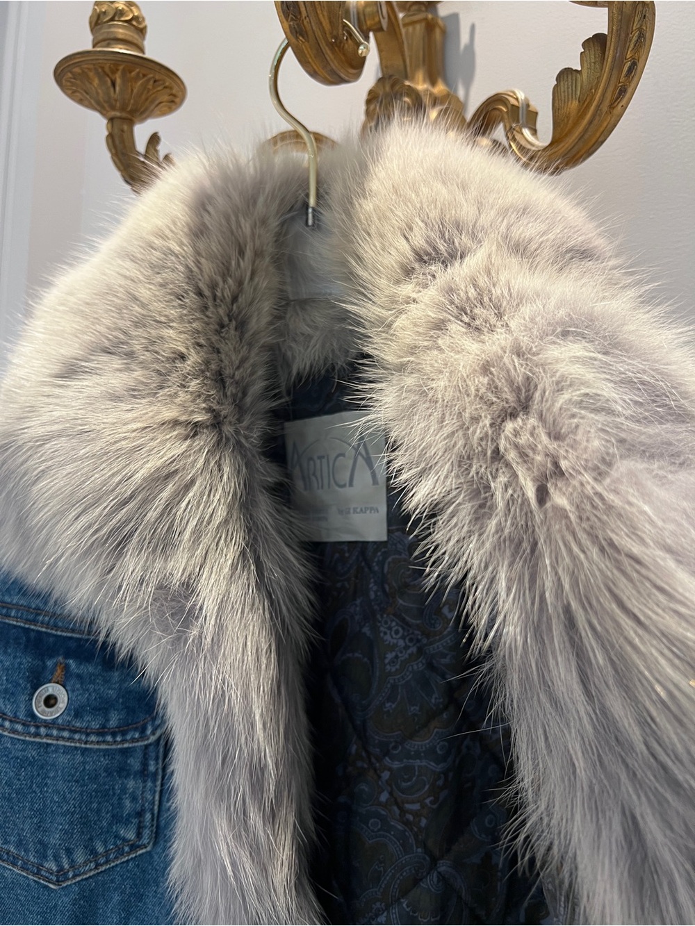 Vintage Denim Jacket with Faux Fur Trim - Blue - Picture 3 of 12